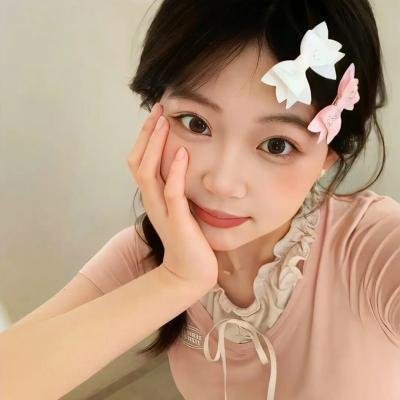 公寓里的两个女人